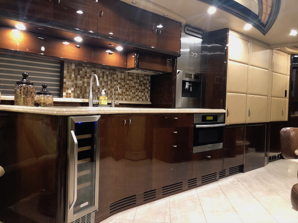 2009 Prevost Liberty H3-45 For Sale