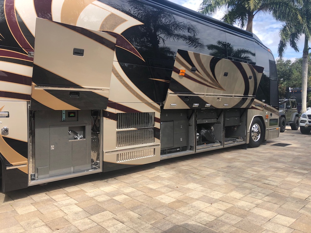 2009 Prevost Liberty H3-45 For Sale