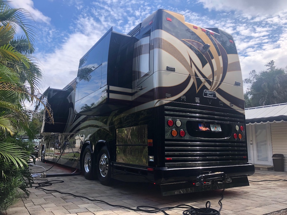 2009 Prevost Liberty H3-45 For Sale