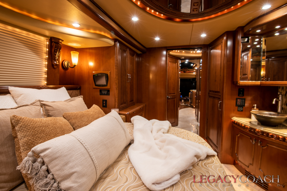 2009 Prevost Liberty H3-45 For Sale