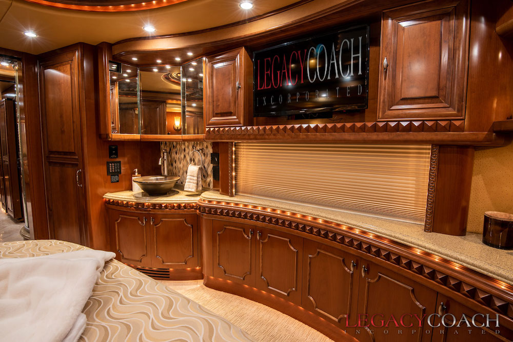 2009 Prevost Liberty H3-45 For Sale