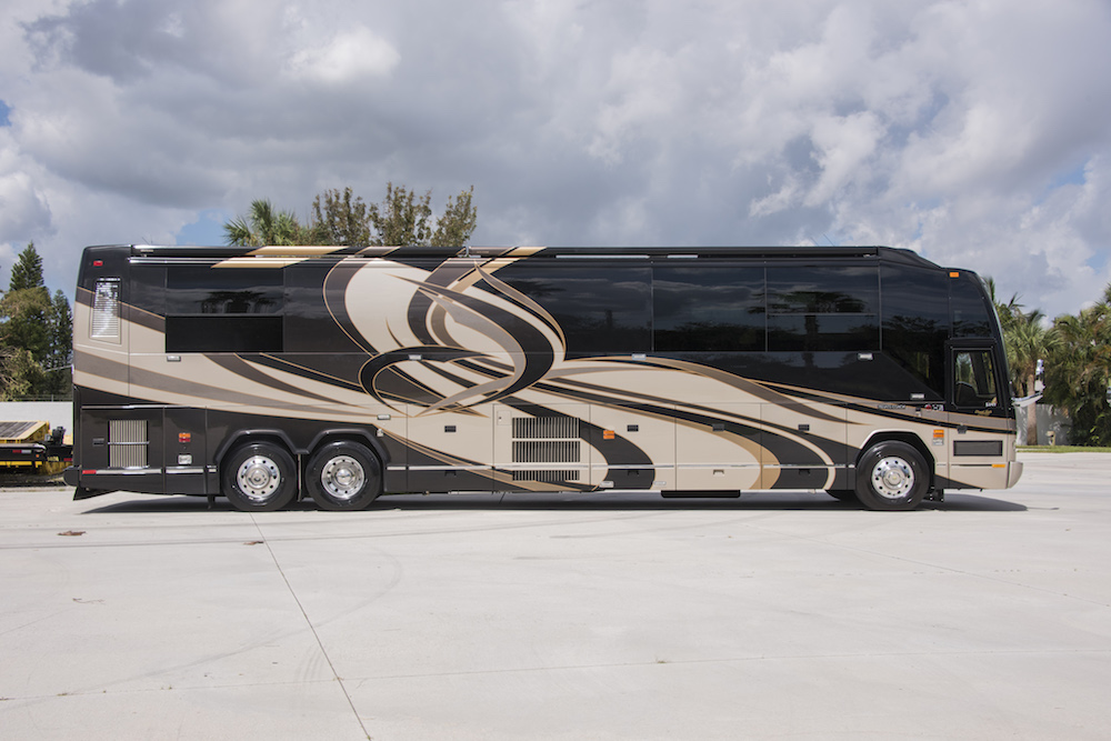 2009 Prevost Liberty H3-45 For Sale