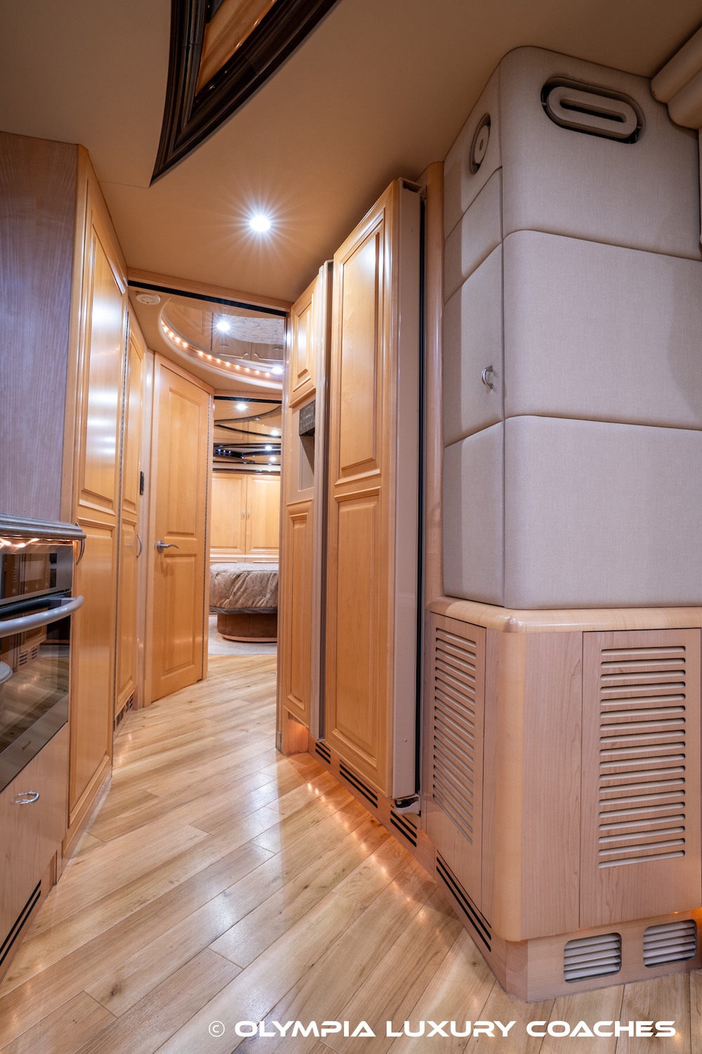 2009 Prevost Liberty  H3-45 For Sale