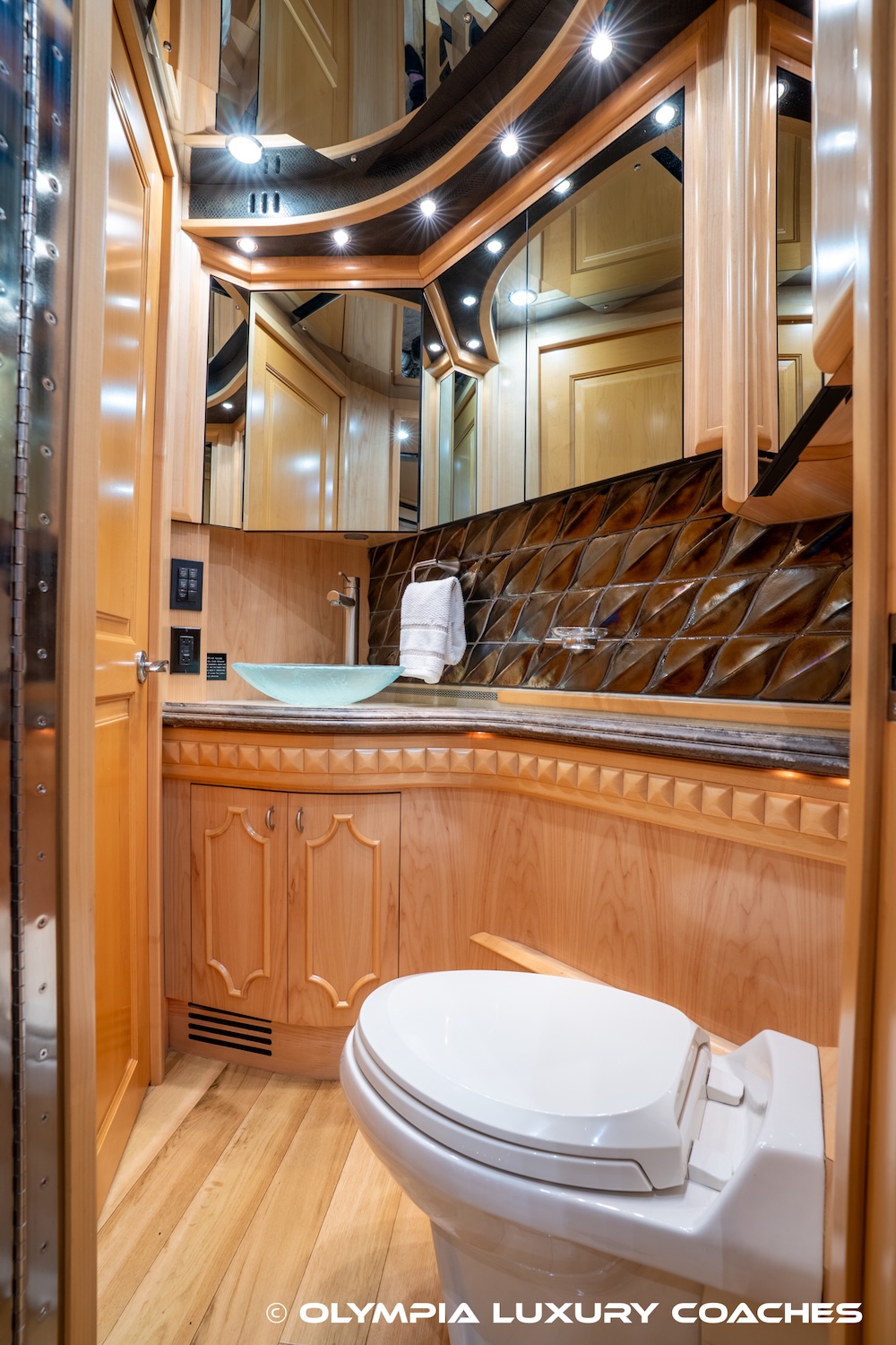 2009 Prevost Liberty  H3-45 For Sale