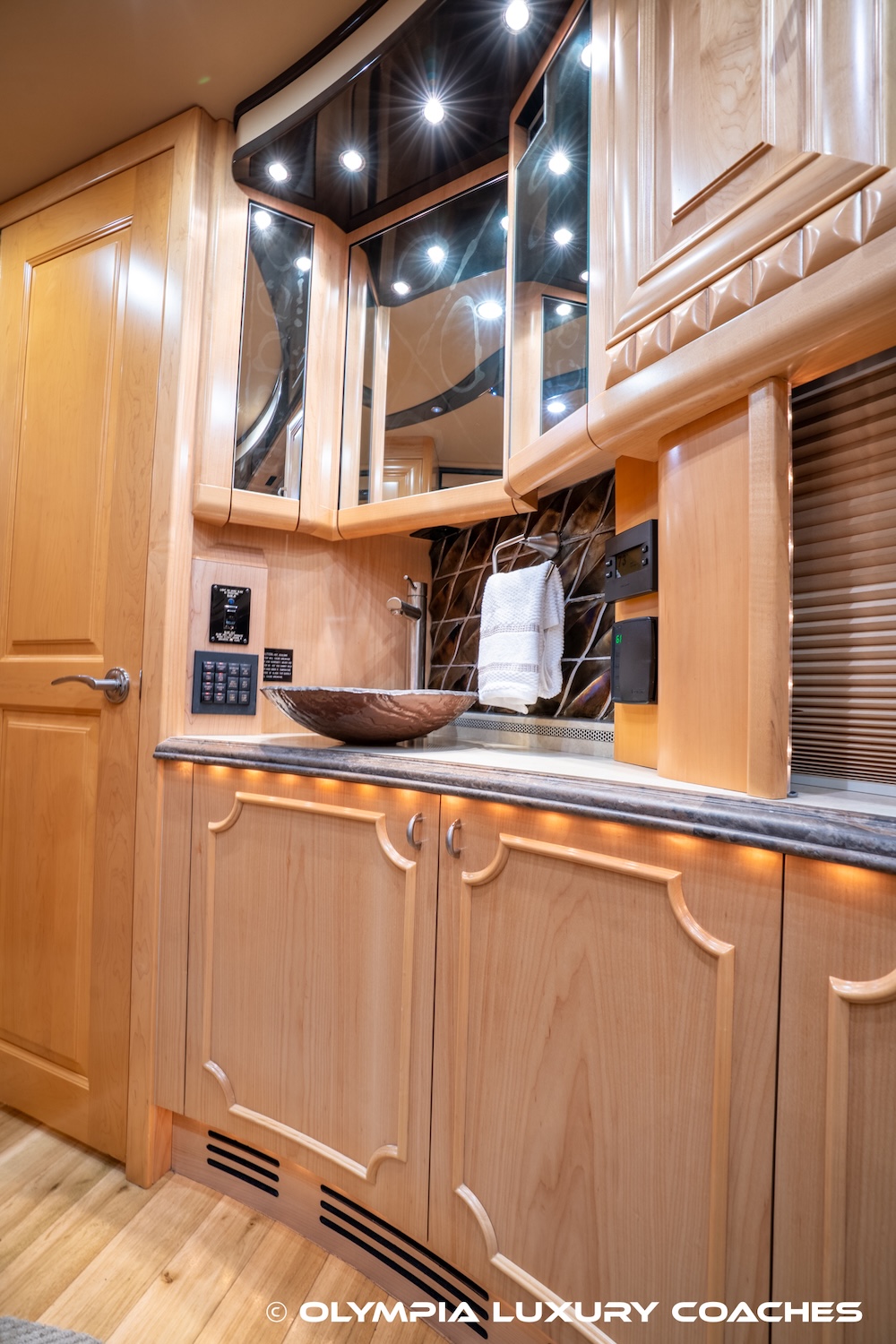 2009 Prevost Liberty  H3-45 For Sale