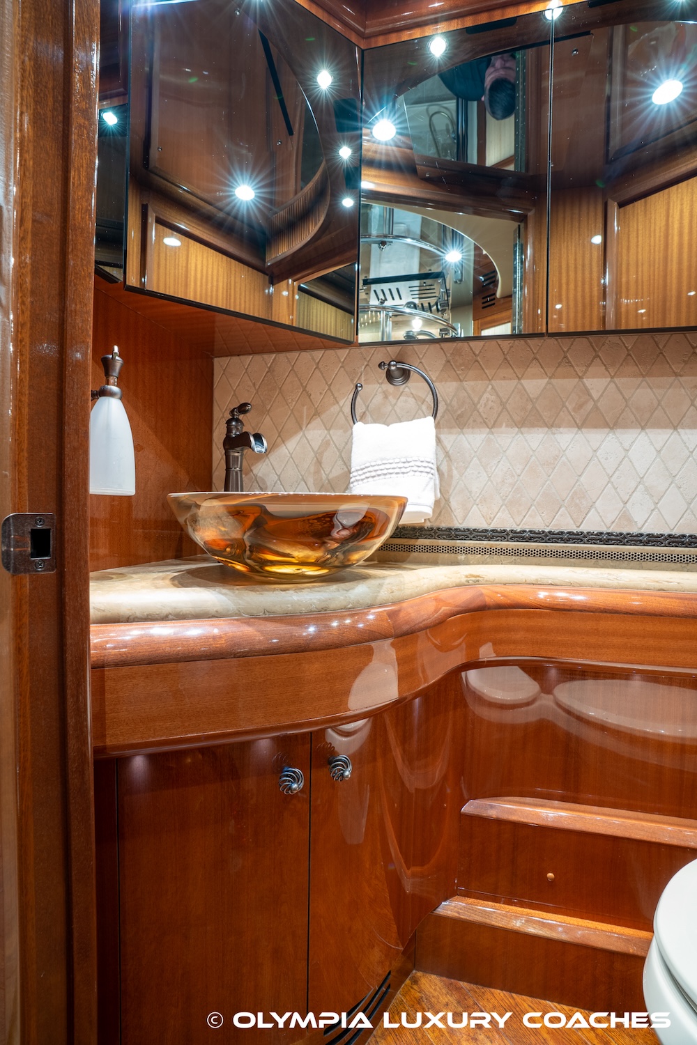 2009 Prevost Liberty H3-45 For Sale