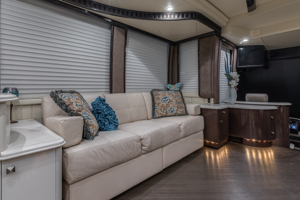 2009 Prevost Liberty H3-45 For Sale