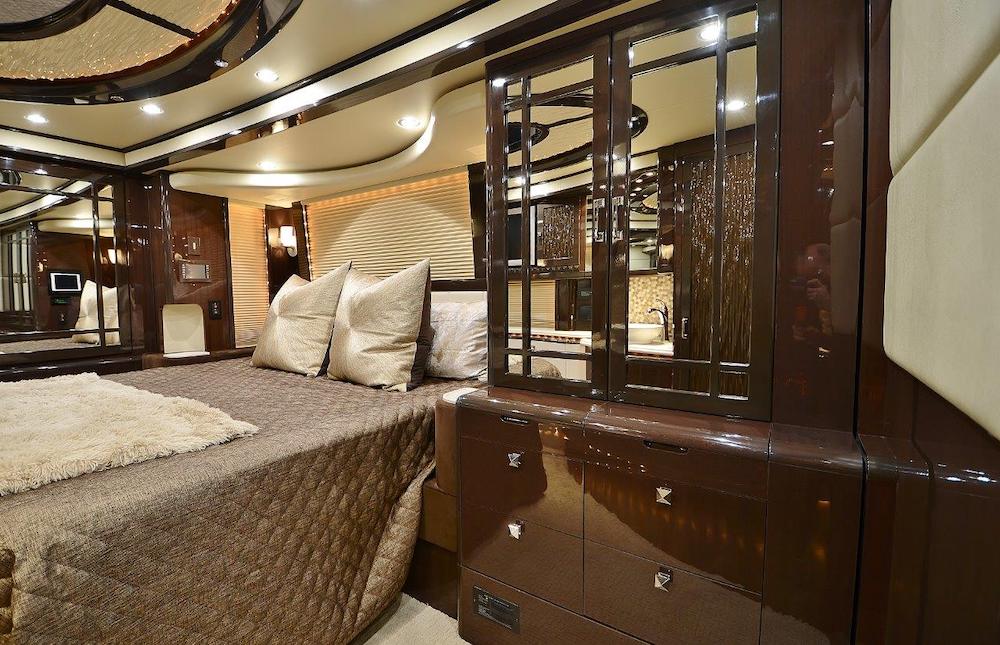 2009 Prevost Liberty H3-45 For Sale