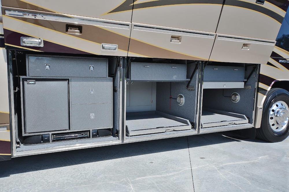 2009 Prevost Liberty H3-45 For Sale