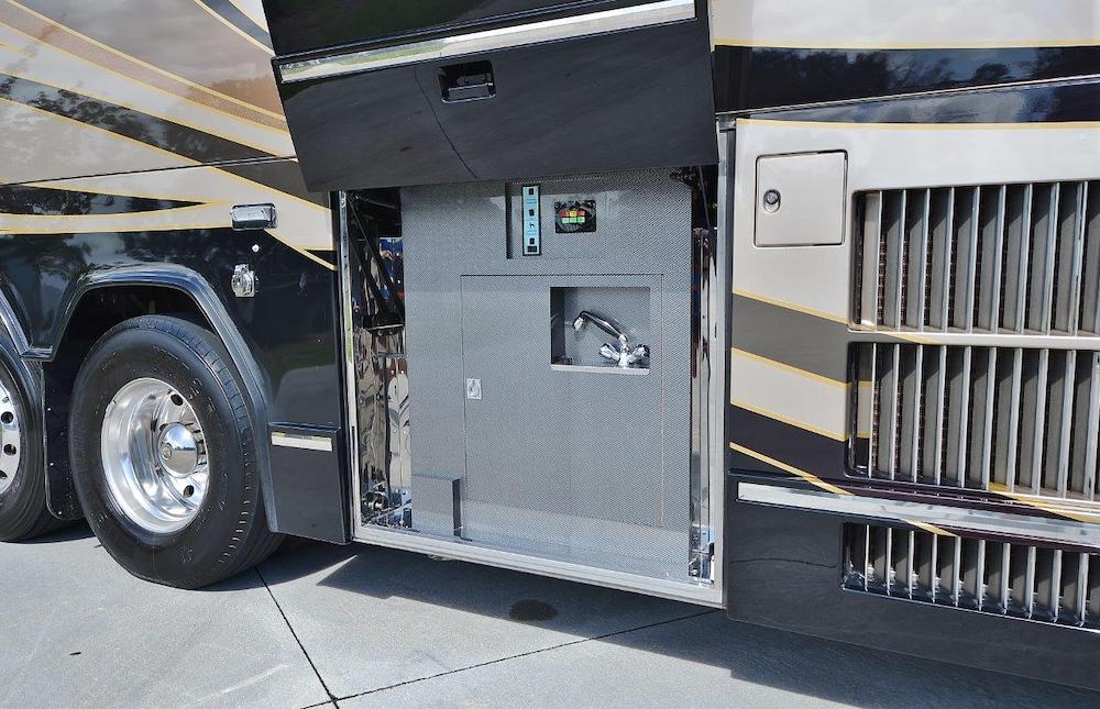 2009 Prevost Liberty H3-45 For Sale