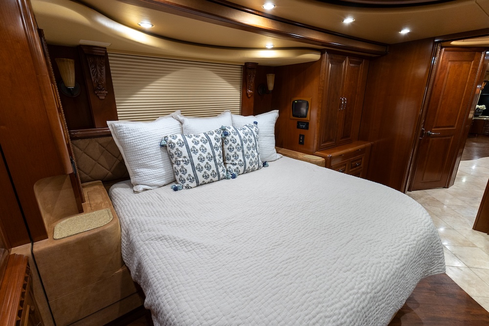 2009 Prevost Liberty H3-45 For Sale