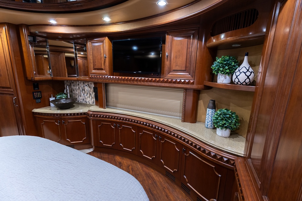 2009 Prevost Liberty H3-45 For Sale