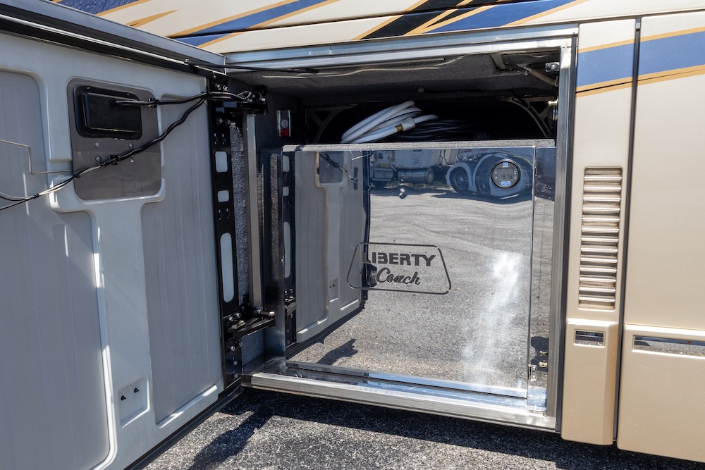 2009 Prevost Liberty H3-45 For Sale
