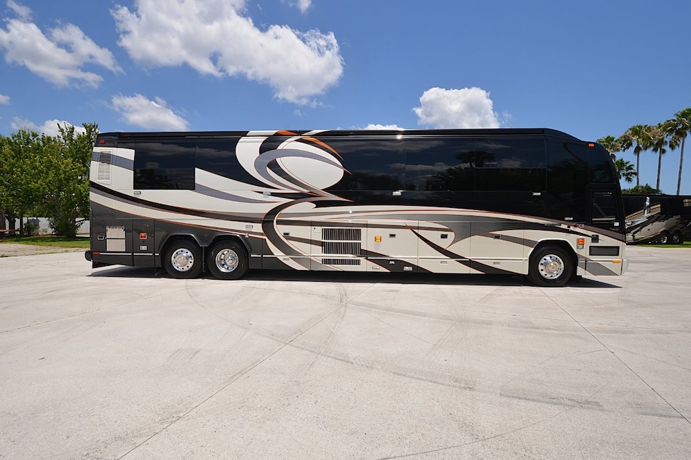 2009 Prevost Liberty  H3-45 For Sale