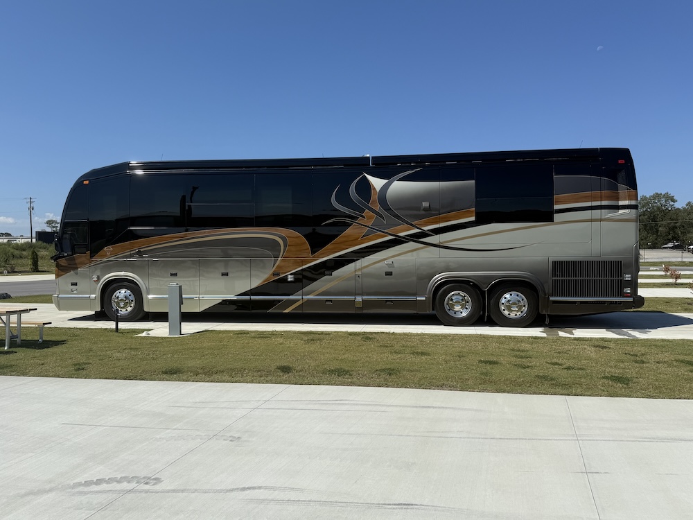 2009 Prevost Marathon H3-45 For Sale