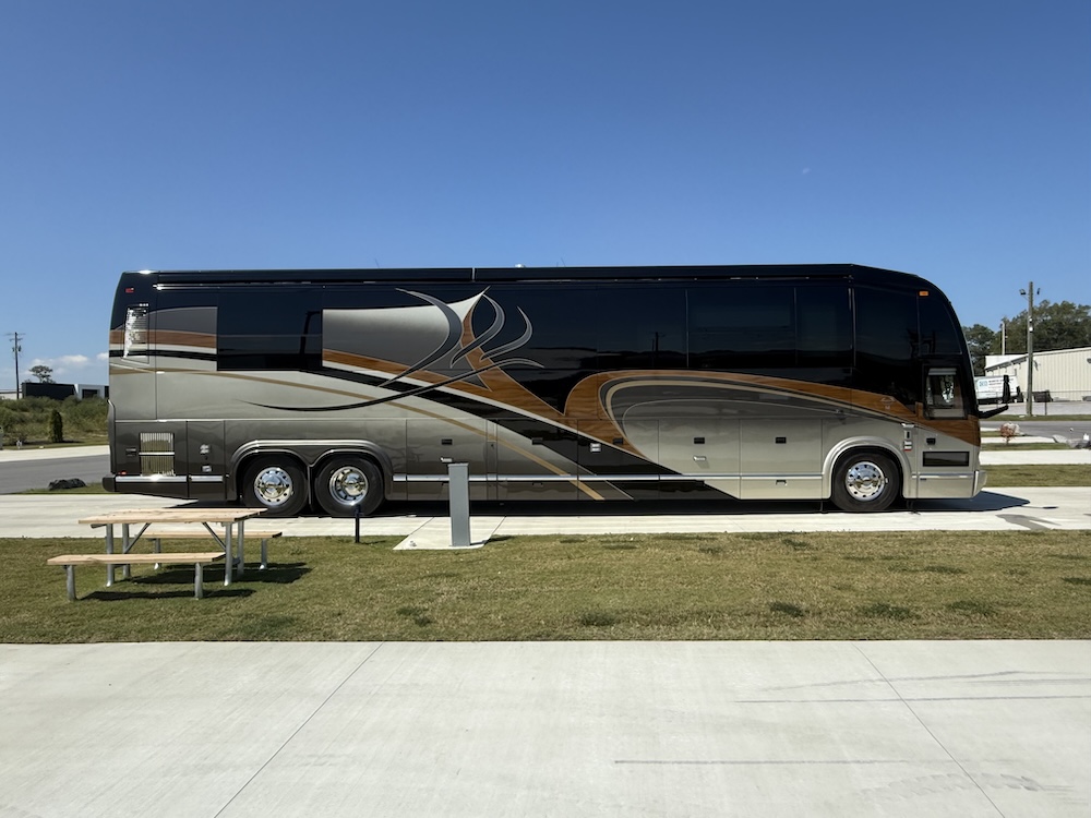 2009 Prevost Marathon H3-45 For Sale