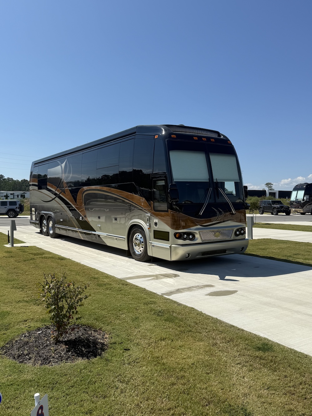 2009 Prevost Marathon H3-45 For Sale