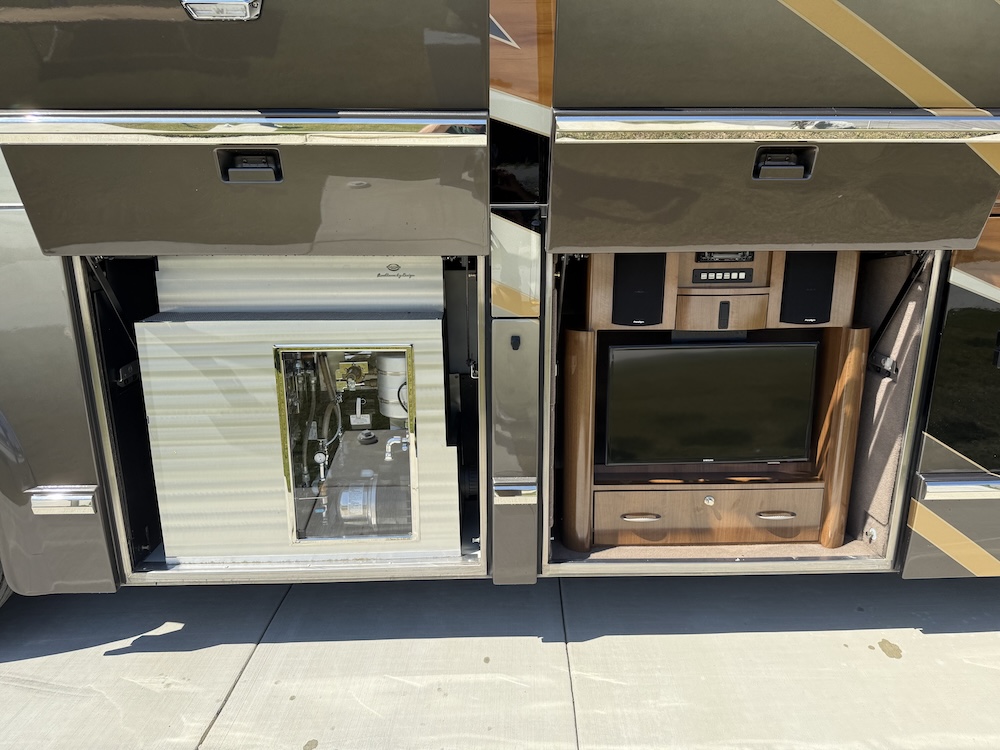 2009 Prevost Marathon H3-45 For Sale