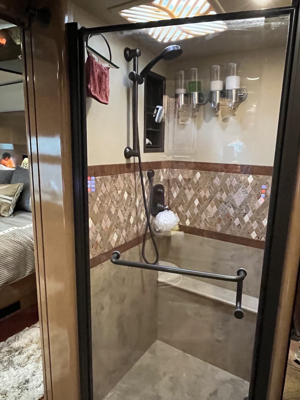 2009 Prevost Marathon H3-45 For Sale