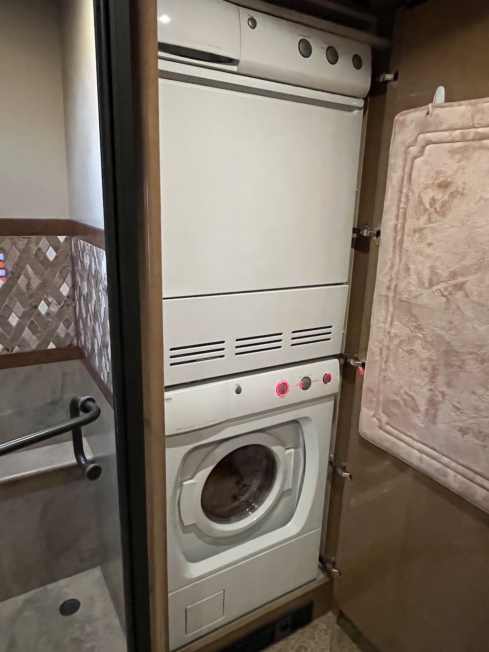 2009 Prevost Marathon H3-45 For Sale