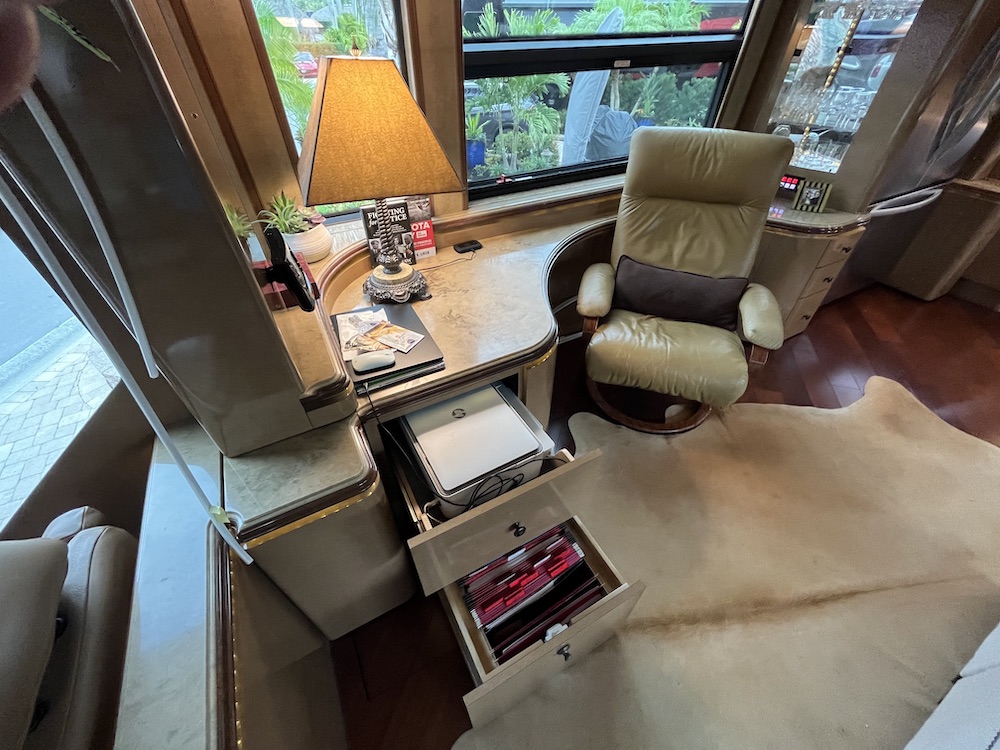 2009 Prevost Marathon H3-45 For Sale