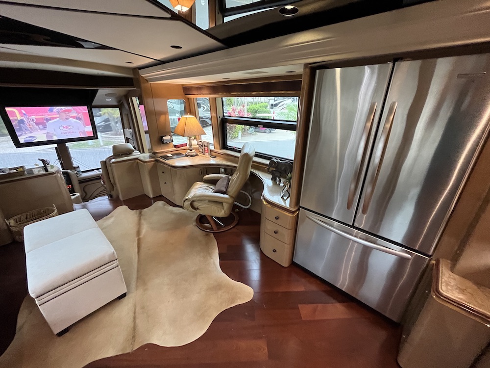2009 Prevost Marathon H3-45 For Sale