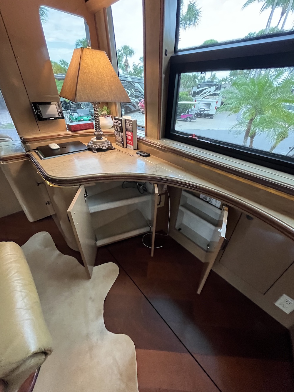2009 Prevost Marathon H3-45 For Sale