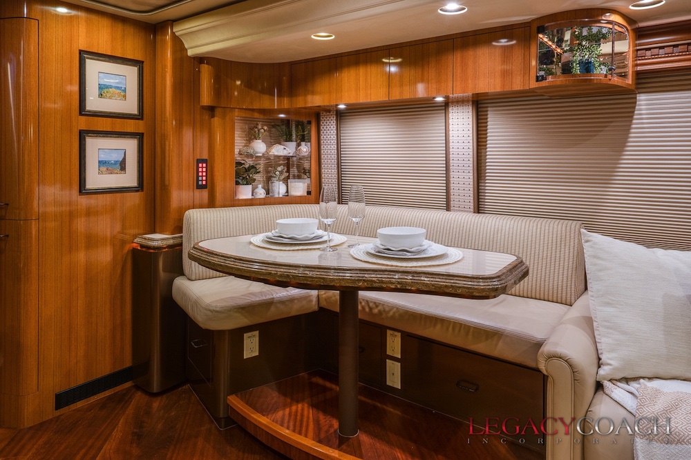 2009 Prevost Marathon H3-45 For Sale