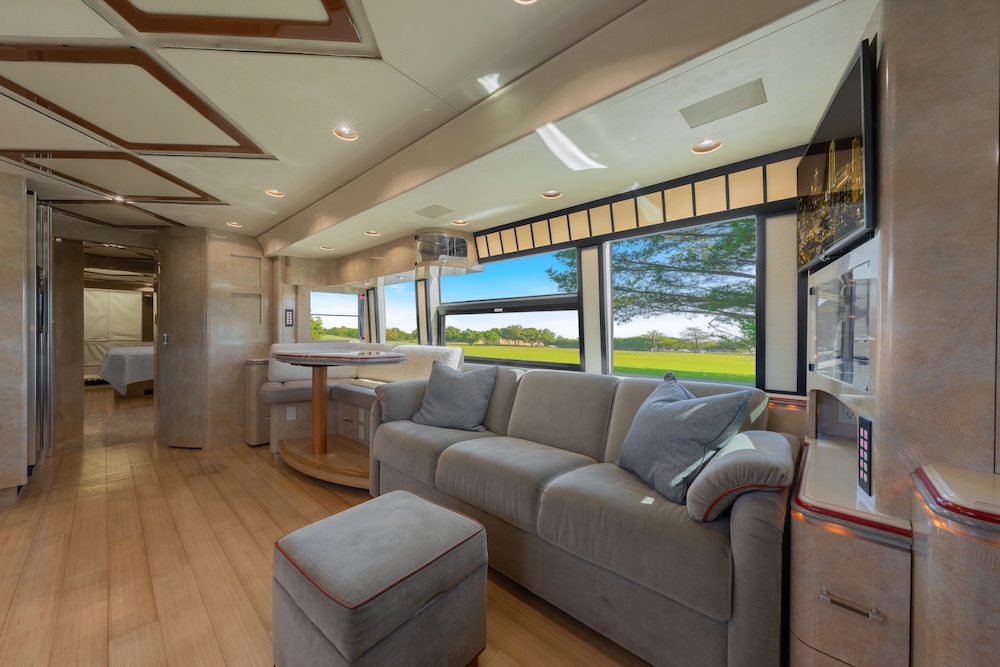 2009 Prevost Marathon H3-45 For Sale