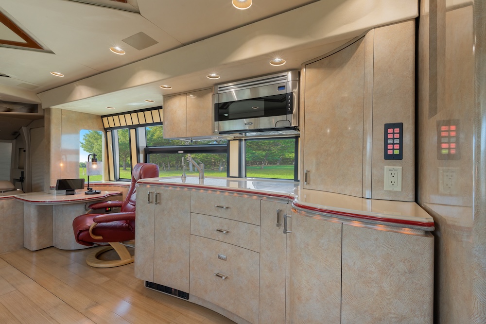 2009 Prevost Marathon H3-45 For Sale