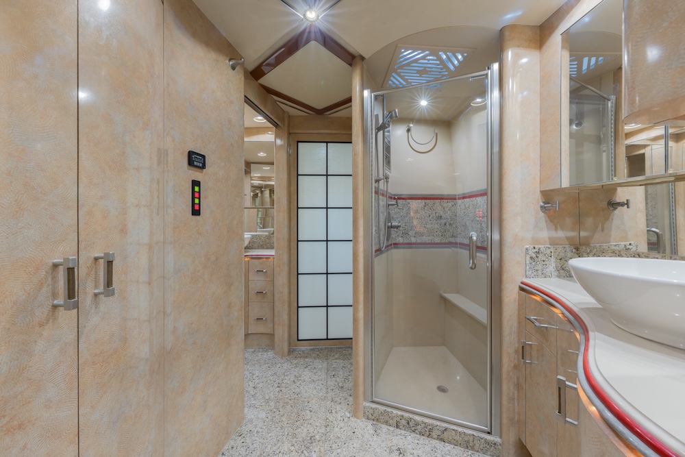 2009 Prevost Marathon H3-45 For Sale