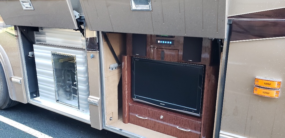 2011 Prevost Marathon H3-45 For Sale