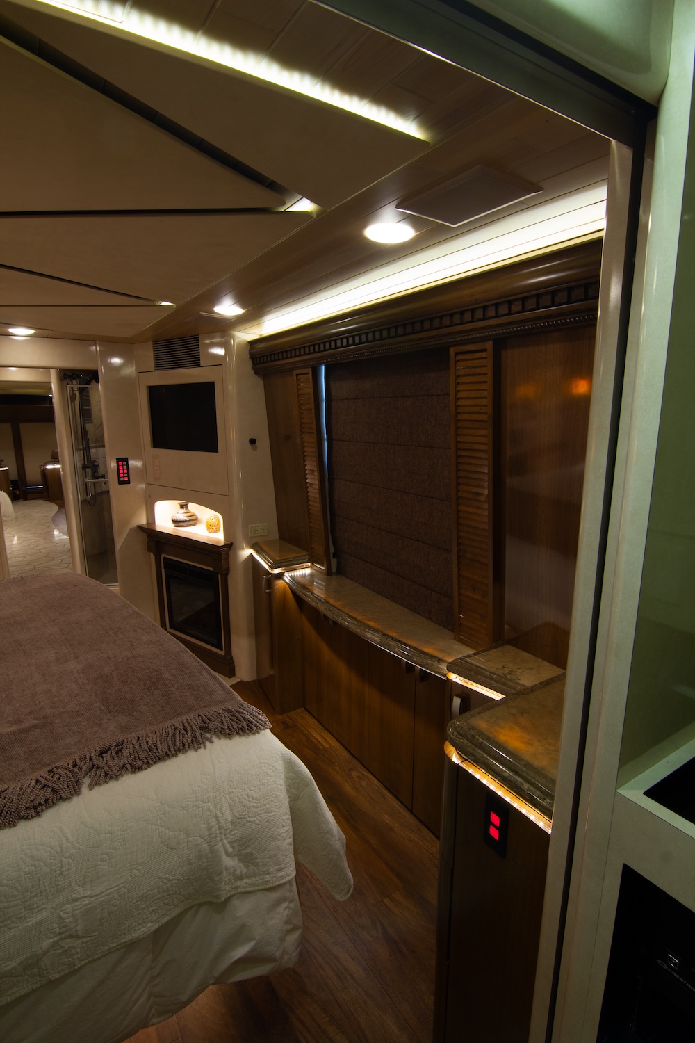 2009 Prevost Marathon H3-45 For Sale