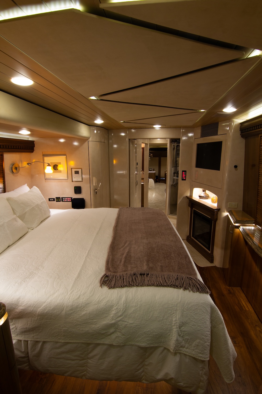 2009 Prevost Marathon H3-45 For Sale