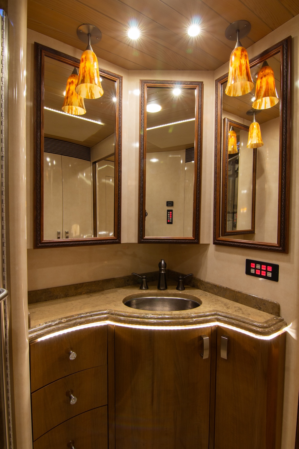 2009 Prevost Marathon H3-45 For Sale