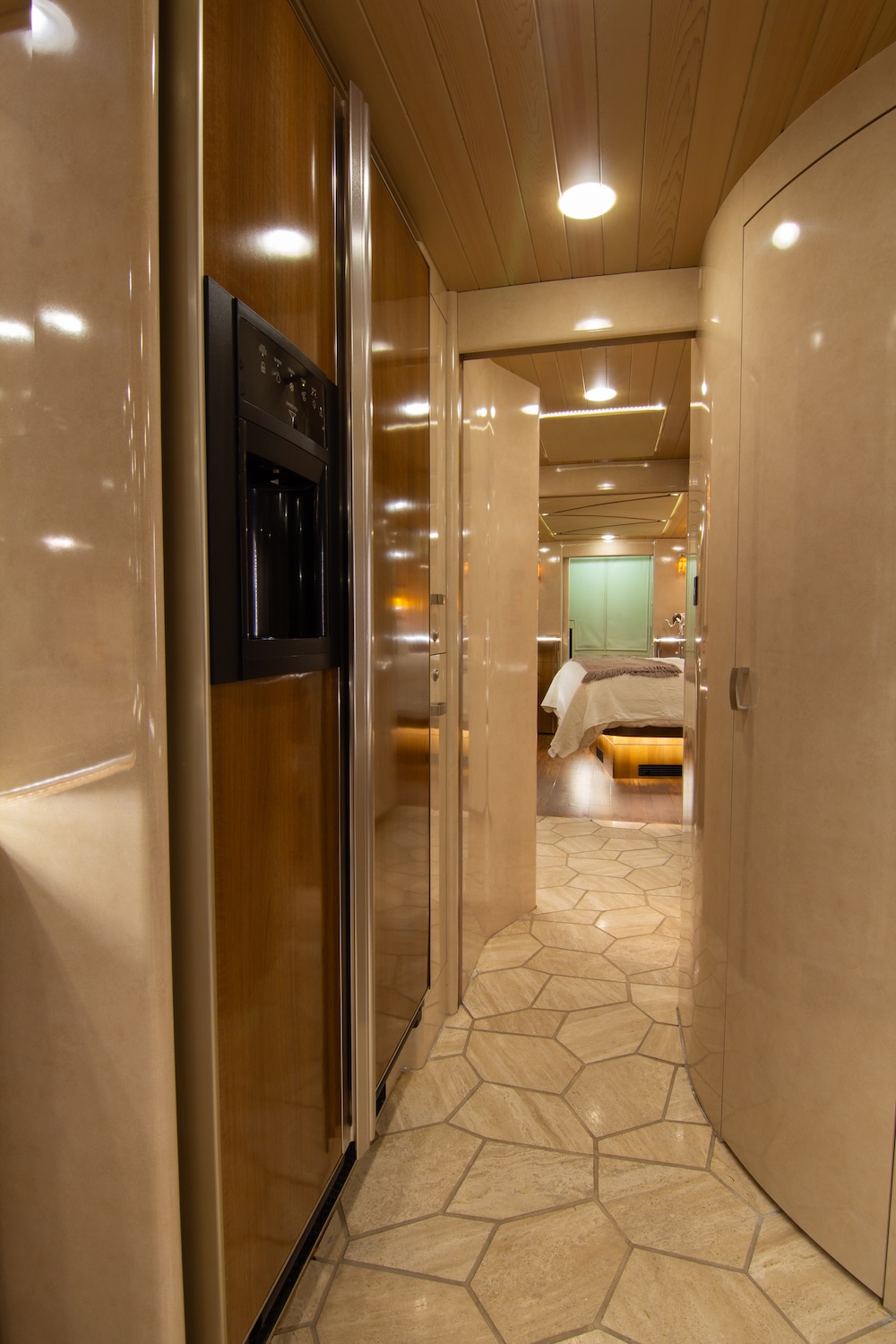 2009 Prevost Marathon H3-45 For Sale