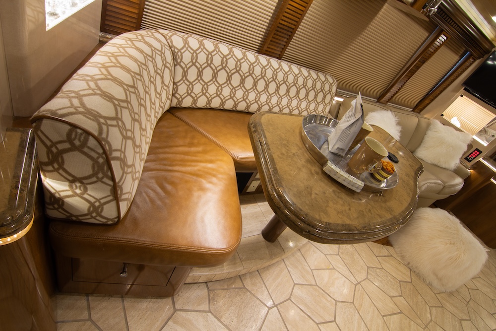 2009 Prevost Marathon H3-45 For Sale