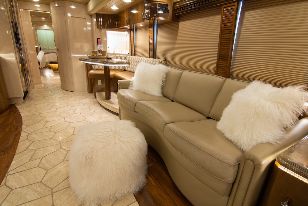 2009 Prevost Marathon H3-45 For Sale
