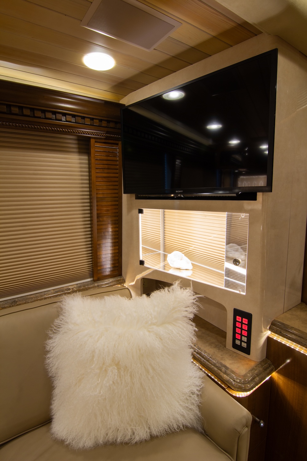 2009 Prevost Marathon H3-45 For Sale