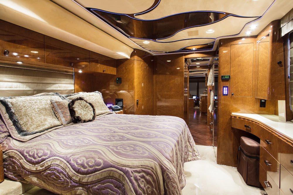 2009 Prevost Marathon XLII For Sale