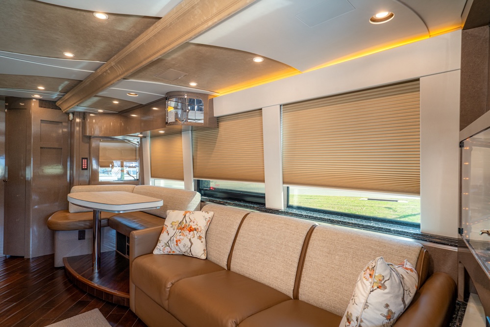 2009 Prevost Marathon XLII For Sale