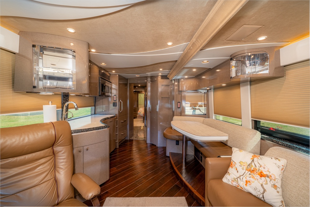 2009 Prevost Marathon XLII For Sale