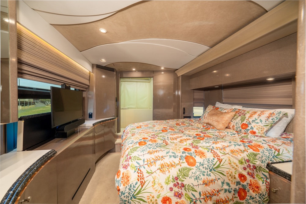 2009 Prevost Marathon XLII For Sale