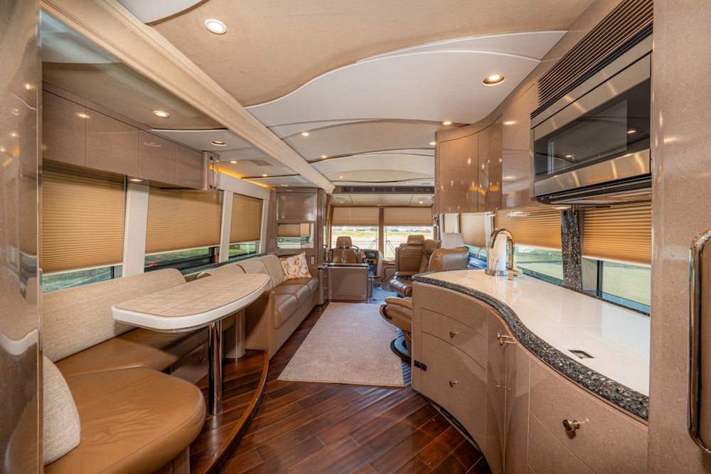 2009 Prevost Marathon XLII For Sale