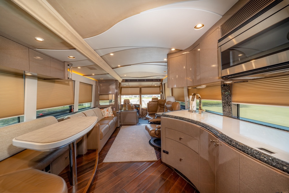 2009 Prevost Marathon XLII For Sale