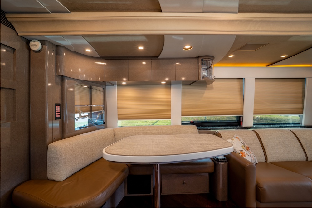 2009 Prevost Marathon XLII For Sale