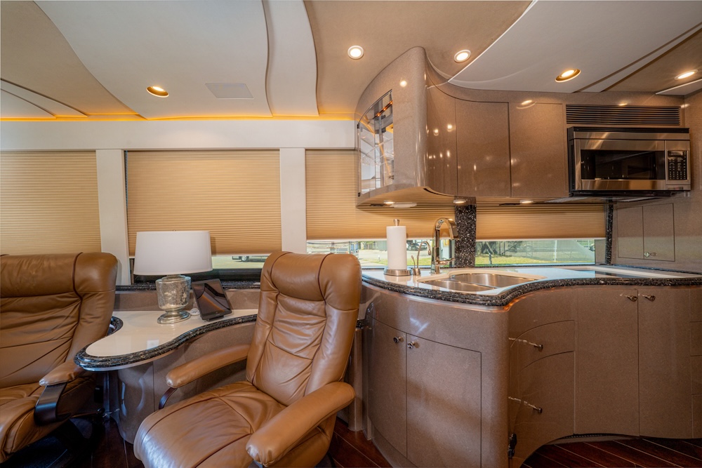 2009 Prevost Marathon XLII For Sale