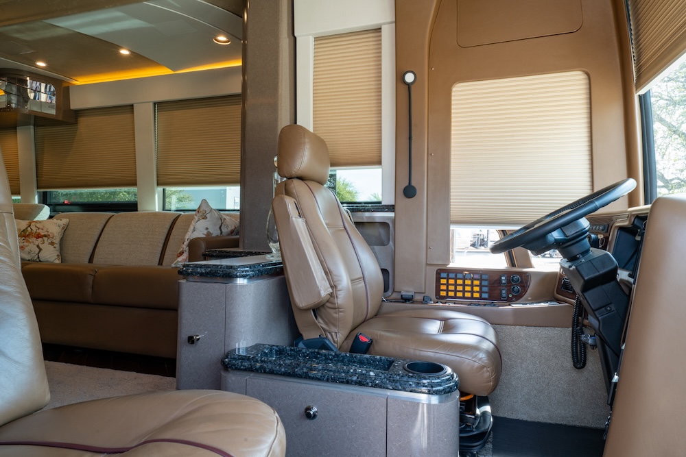 2009 Prevost Marathon XLII For Sale
