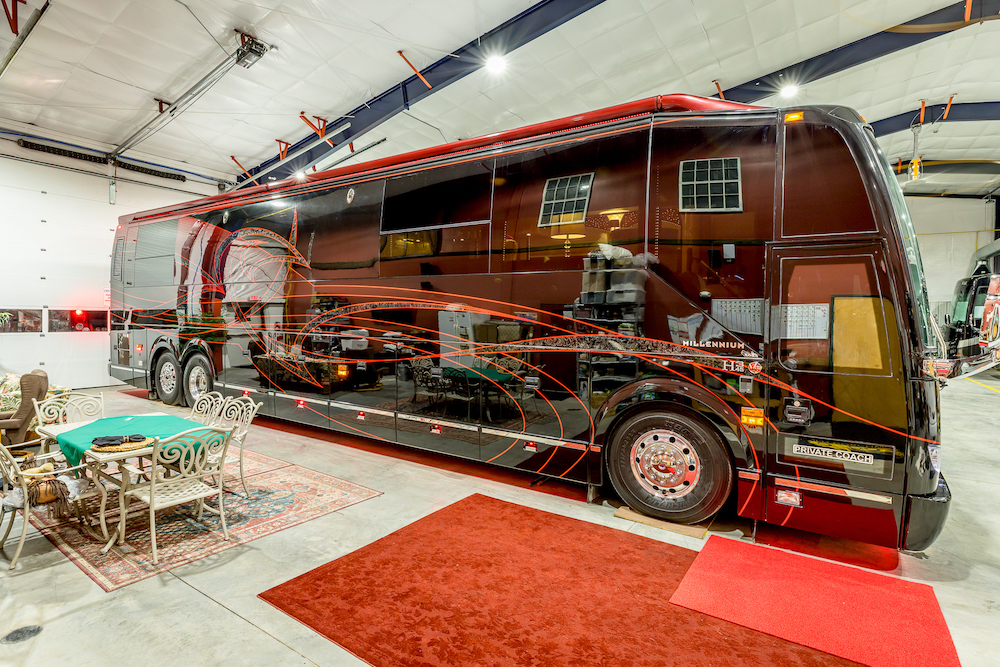 2009 Prevost Millennium H3-45 For Sale