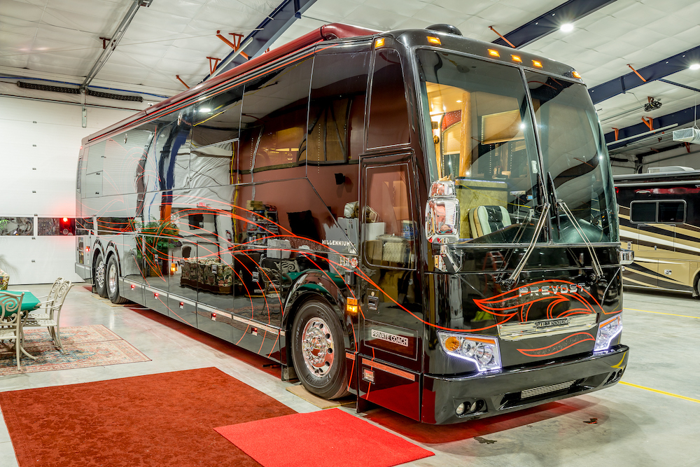 2009 Prevost Millennium H3-45 For Sale